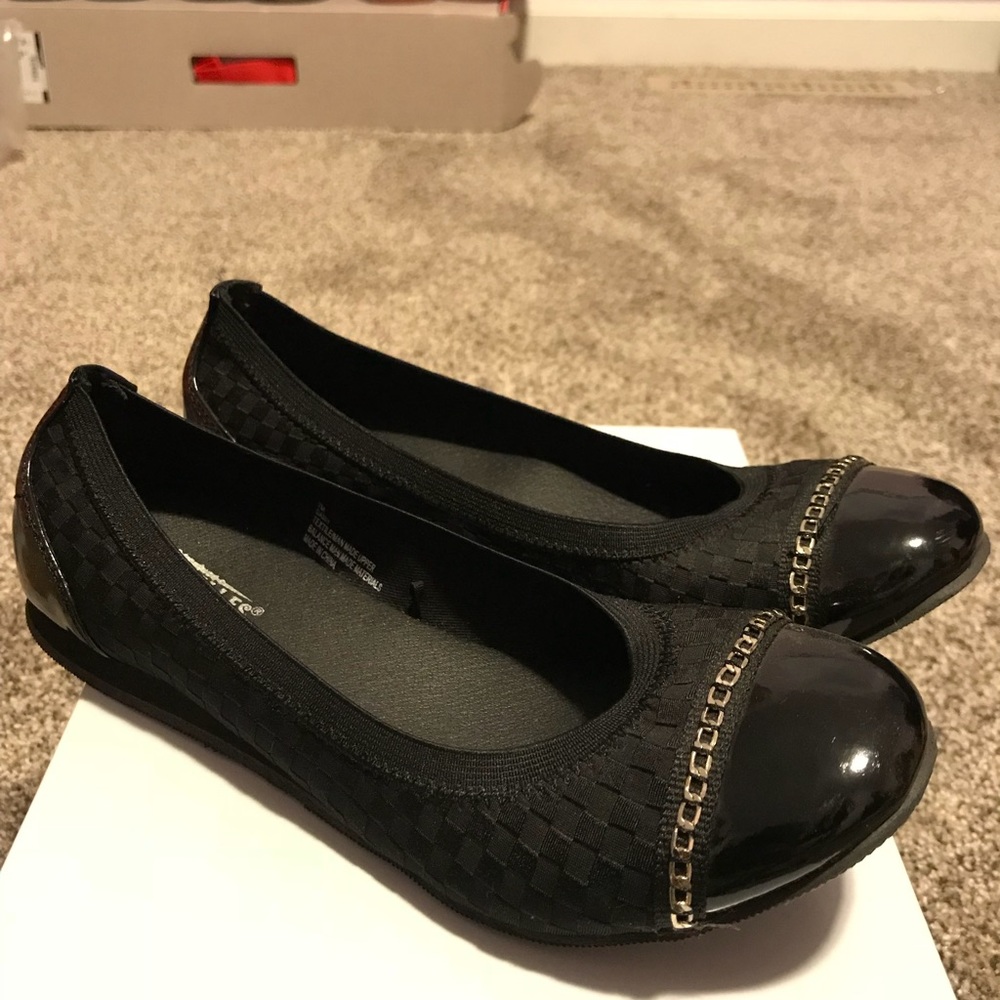 Black flats